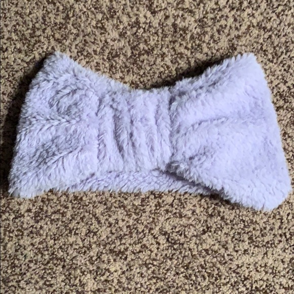aerie Accessories - ❄️ Aerie fuzzy ear warmer ❄️